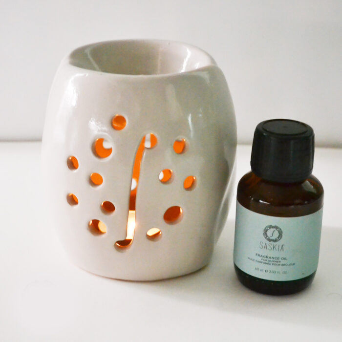 Handcrafted Aromatic Oil Burner + Premium premixed oil