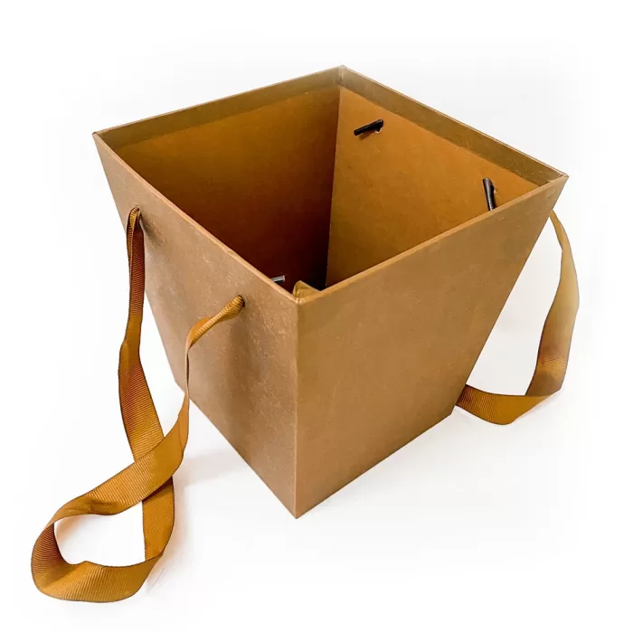 Luxurious trendy gift boxes with a touch of elegance.